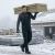 Ogrodniczki robocze zimowe ocieplane Comfort Winter czarno-petrolowe — softshell, elastyczne szelki, kieszeń na piersi